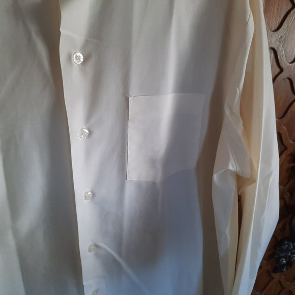 🌟FREE with purchase🌟 Off White Long Sleeve Button Down Formal Shirt - Size L - Picture 7 of 15